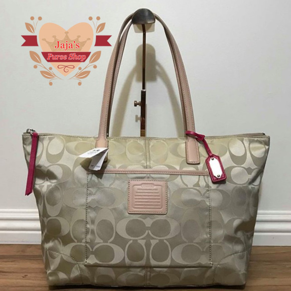 coach fabric tote